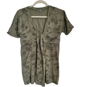 Splendid Top Womens S Small Olive Green Floral Short Sleeve V-Neck